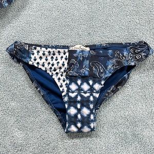 Jessica Simpson bikini bottom